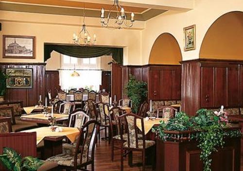 Hotel - Restaurant Kurhaus Klotzsche Dresden Ngoại thất bức ảnh